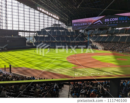 From the third base side of Esconfield Hokkaido around 9am 111740100