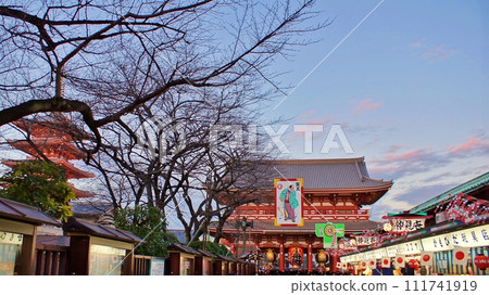 Tokyo cityscape Sensoji Temple Nakamise shopping street 111741919
