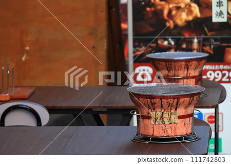 Yakiniku restaurant Shichirin, charcoal grill, Yakiniku restaurant storefront Yakiniku restaurant Shichirin, charcoal grill, Yakiniku restaurant storefront 111742803