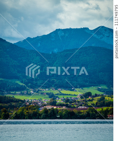 View of Gmunden wide Traunsee lake View of Gmunden wide Traunsee lake 111749795