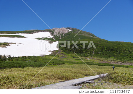 白山彌陀原和御前峰 白山彌陀原和御前峰 111753477