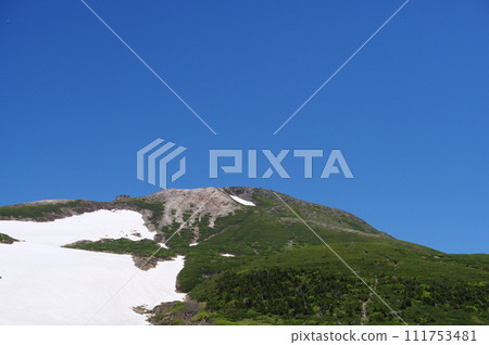 從白山彌陀原看到的御前峰 111753481