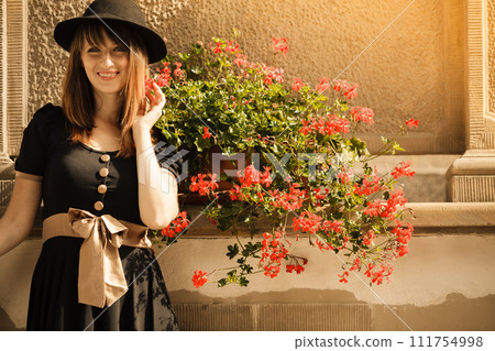 Retro style fashion woman in old town 111754998
