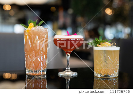 beautiful alcoholic cocktail on the bar counter 111756766