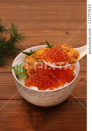 Bowl of rice dumplings 111757614