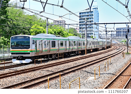Railway JR East/JR Utsunomiya Line E231 series between Nishikawaguchi and Kawaguchi 111760207