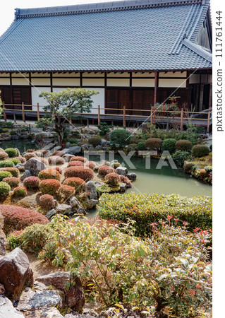 京都市北區東寺院庭園、芙蓉池、正殿 京都市北區東寺院庭園、芙蓉池、正殿 111761444