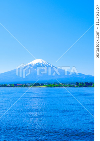 Mt. Fuji seen from Lake Kawaguchi (May) Mt. Fuji seen from Lake Kawaguchi (May) 111761857