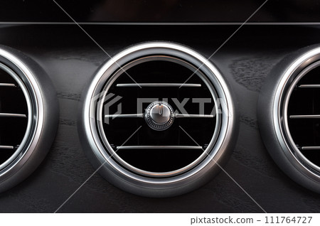 車載空調/車用空調 111764727