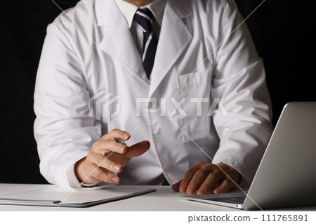 Doctor's explanation Doctor's explanation 111765891