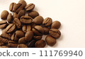 咖啡豆散開 111769940