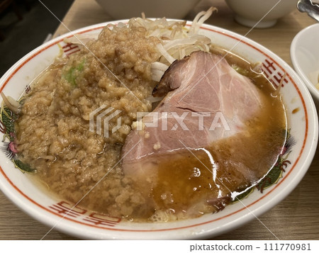 富含背脂和蔬菜的沾醬 111770981