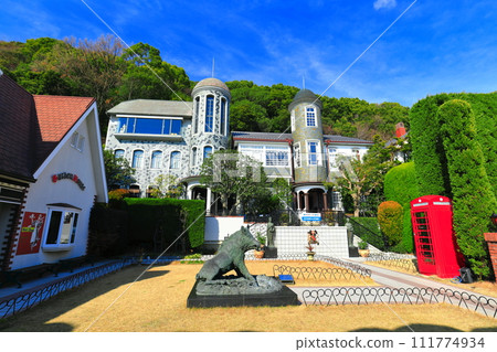 [Hyogo Prefecture] Former Hariya residence (Uroko no Ie) on a sunny day 111774934
