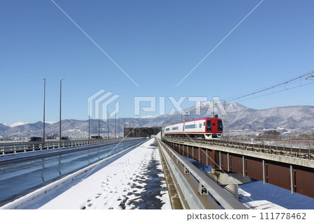 Heading to Nagano Nagano Electric Railway 2100 series Heading to Nagano Nagano Electric Railway 2100 series 111778462