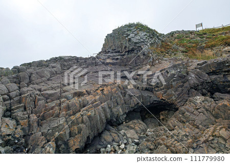 Hokkaido/ World's rare spherical rock "Nemuro Kurumaishi (Kurumaishi)" 111779980