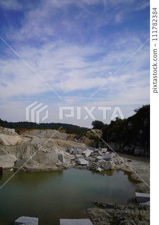 石切山（Ishigiri Mountains）是日本最大的稻田採石場，位於日本茨城縣笠間市。 111782384