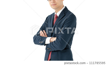 Businessmen with arms 111785595