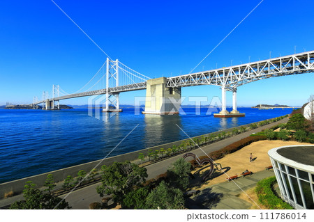 [香川縣] 晴朗的瀨戶大橋（瀨戶大橋紀念公園） 111786014