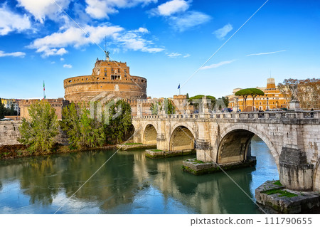 Castel Sant'Angelo and the Sant'Angelo bridge  over Tiber river during sunny day in Rome, Italy. 111790655