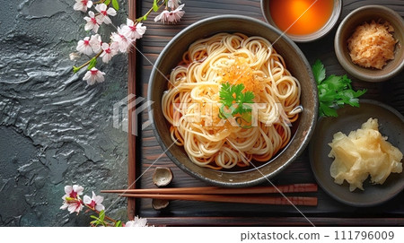 Traditional Japanese soba and udon set meal 111796009