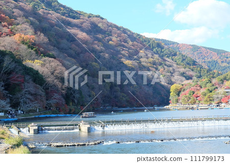 嵐山風景秋天 嵐山風景秋天 111799173