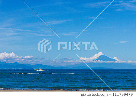 Mt. Fuji scenery from Omaezaki Marine Park, Omaezaki, Omaezaki City, Shizuoka Prefecture 111799479