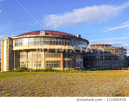 Muroran City Etomo Elementary School, 2 circular school buildings Muroran City Etomo Elementary School, 2 circular school buildings 111800430