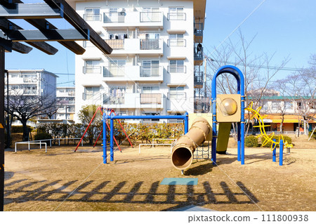 玩具 滑梯 公園 111800938