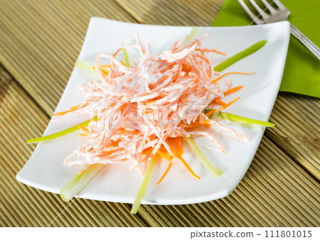 Salad of carrots with garlic and sour cream 111801015