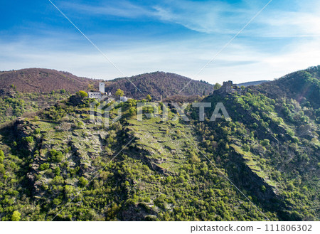 Burg Sterrenberg castle built in 13th centruy by brothers at the rhine river valley near bad salzig 111806302