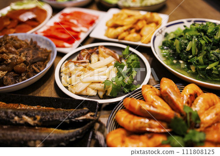 烤魷魚與多樣化的佳餚 111808125