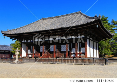 [Nara Prefecture] Kofukuji Temple (Tokondo) on a sunny day 111810680