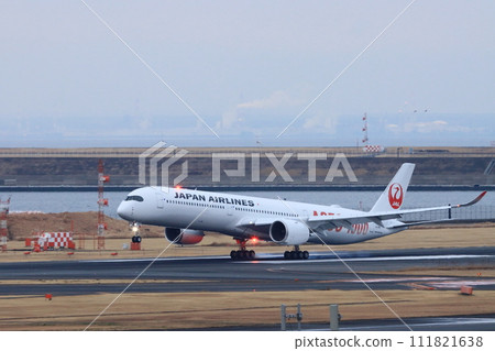 新客機降落羽田機場 111821638