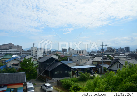 從唐津線大久站到西唐津站的車窗看到的景色 111823264