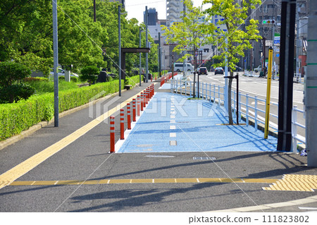 佐賀縣佐賀市中部人車分流人行道 佐賀縣佐賀市中部人車分流人行道 111823802