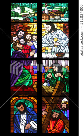 Last supper, Stained glass in Votivkirche (The Votive Church) in Vienna, Austria 111824806