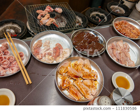 Grilled hormone 111830586