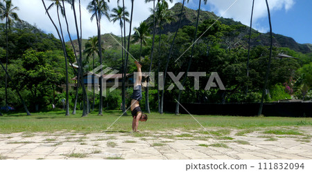 Handstanding Leahi Park 111832094