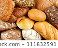 Lots of bread lined up Bakery background material Lots of bread lined up Bakery background material 111832591