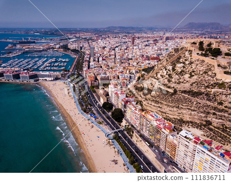 Panorama of Alicante overlooking of Port 111836711