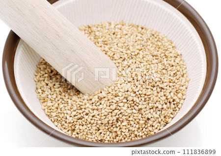 sesame 111836899