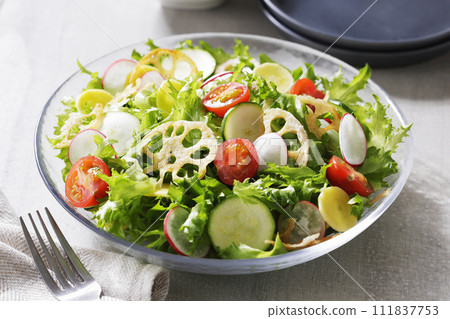 蓮藕番茄生菜沙拉 111837753