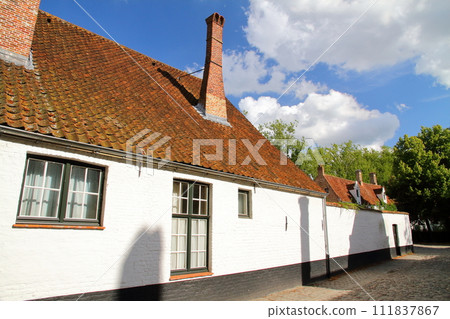 Scenery of the World Cultural Heritage “Flemish Beguinage” in Bruges, Belgium, Western Europe Scenery of the World Cultural Heritage “Flemish Beguinage” in Bruges, Belgium, Western Europe 111837867