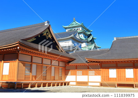 [愛知縣] 晴天時的名古屋城大天守閣和本丸禦殿 111839975