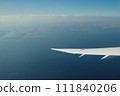 羽田機場東京灣景東京跑道平面窗景從飛機窗 111840206