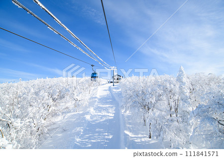 Winter in Akita - Spectacular views from the Ani Gondola - Moriyoshiyama Ani Ski Resort 111841571