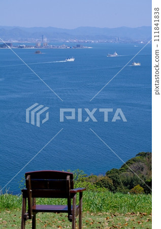 從草坪廣場看能古島公園博多灣 111841838