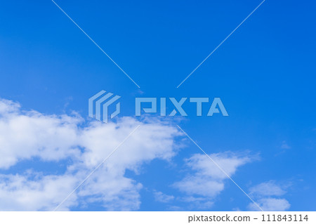 Blue sky / white clouds Blue sky / white clouds 111843114
