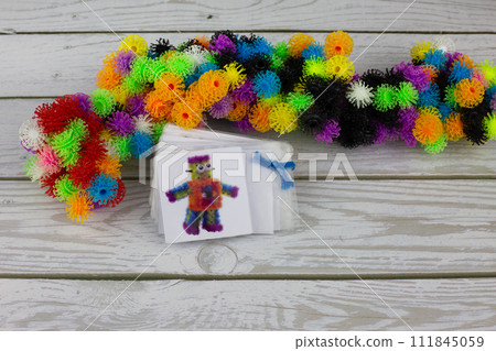Construction set with hooks, sticky burdock balls Construction set with hooks, sticky burdock balls 111845059