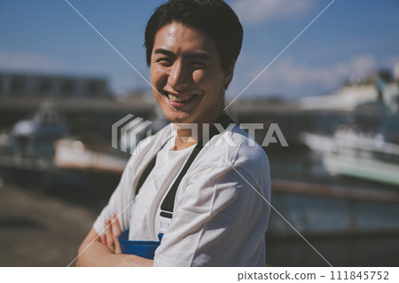 男人 男 男性 111845752